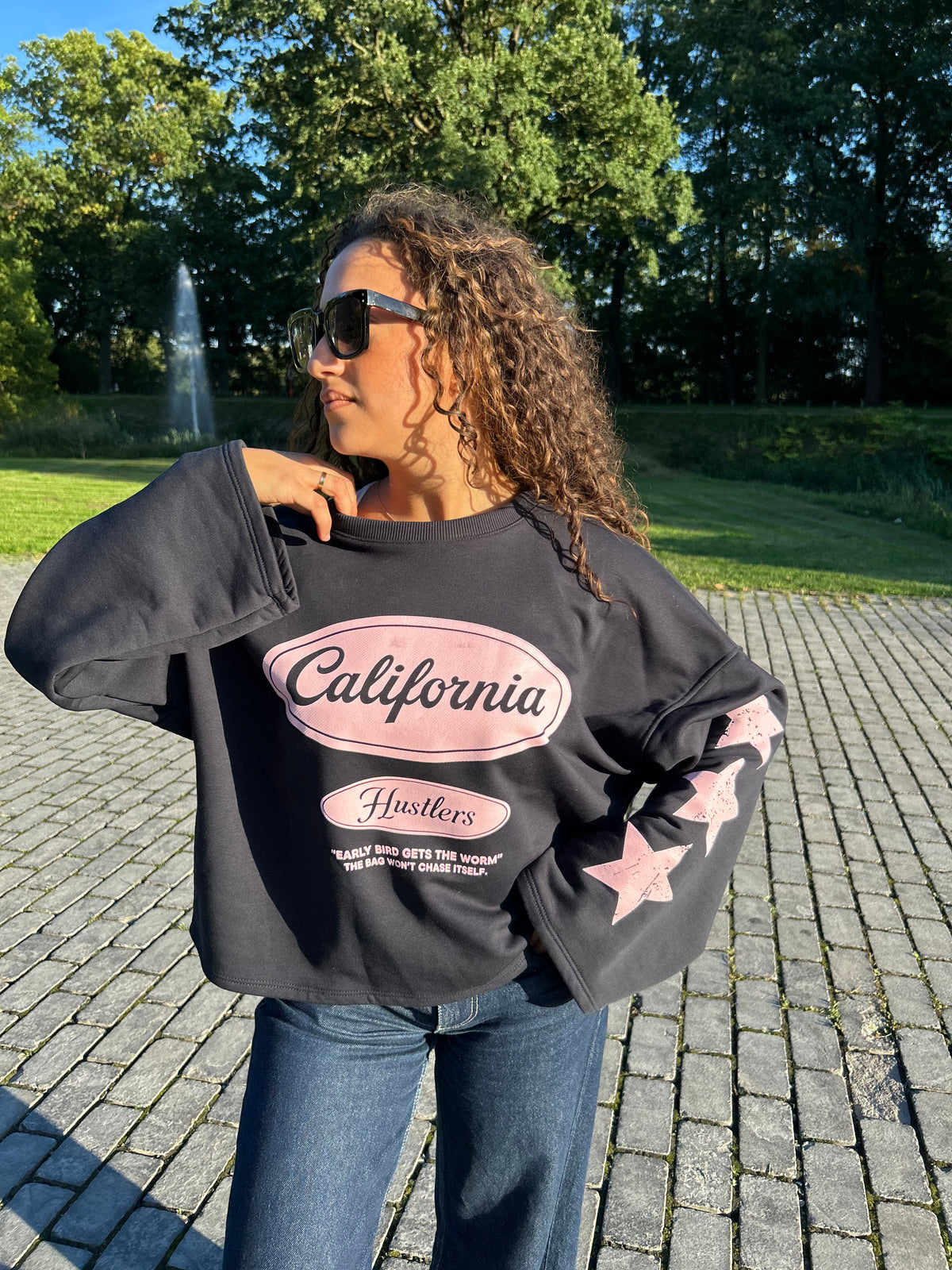 California Hustlers Sweater